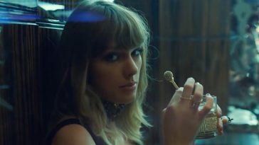 The Taylor Swift Drinking Game by The Chuggernauts