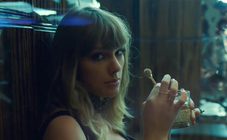 The Taylor Swift Drinking Game by The Chuggernauts